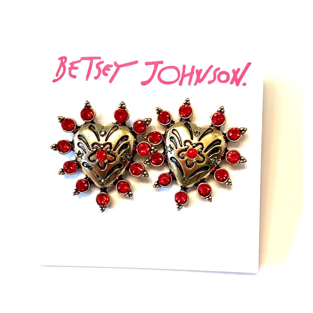 ✨NWT Betsey Johnson Gold Tone Pave Stud Earrings